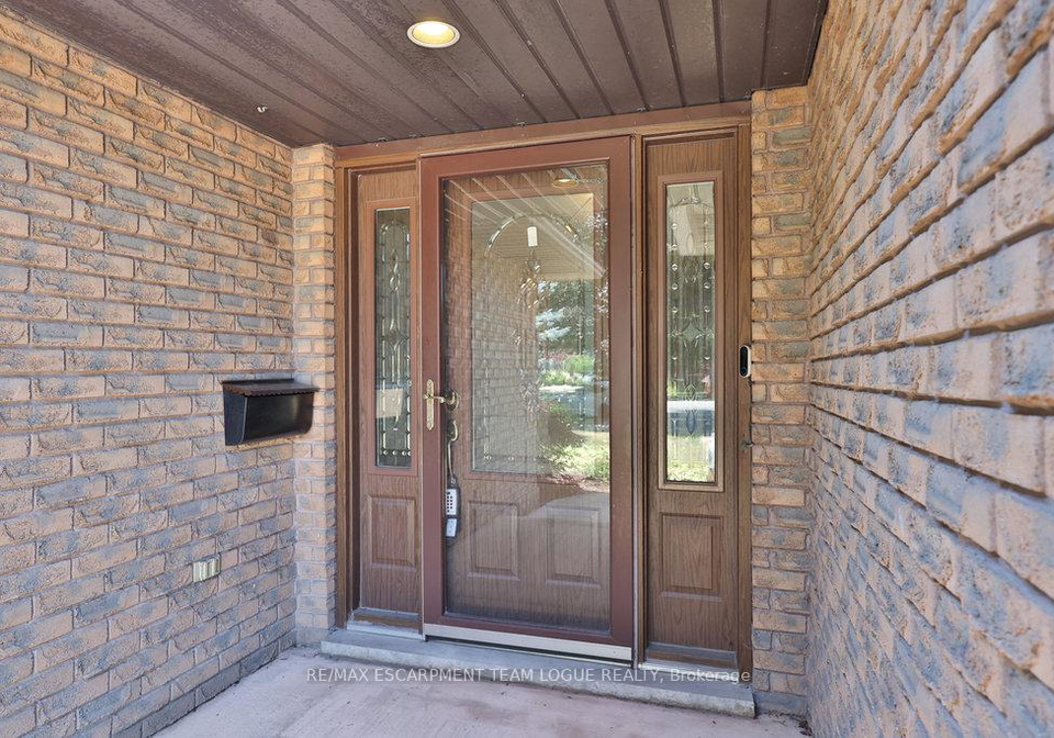 25-ashbury-lane-hamilton-ontario-x12305514
