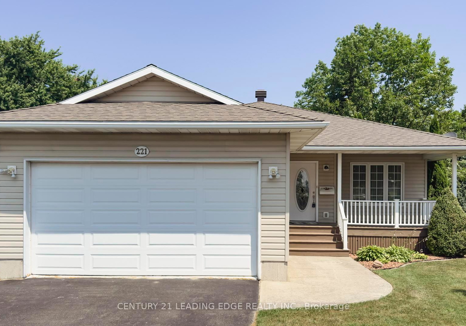 221-suncoast-drive-e-e-goderich-ontario-x12305534
