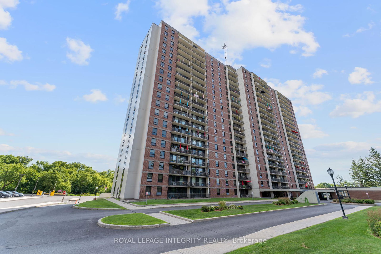 665-bathgate-drive-ottawa-ontario-x12305757