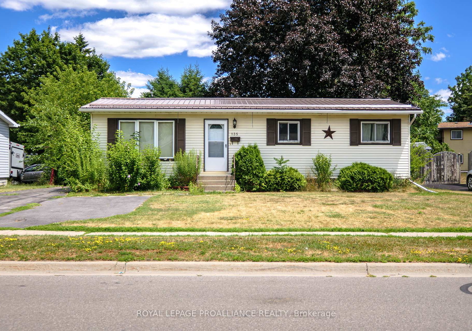 135-reid-street-quinte-west-ontario-x12305778