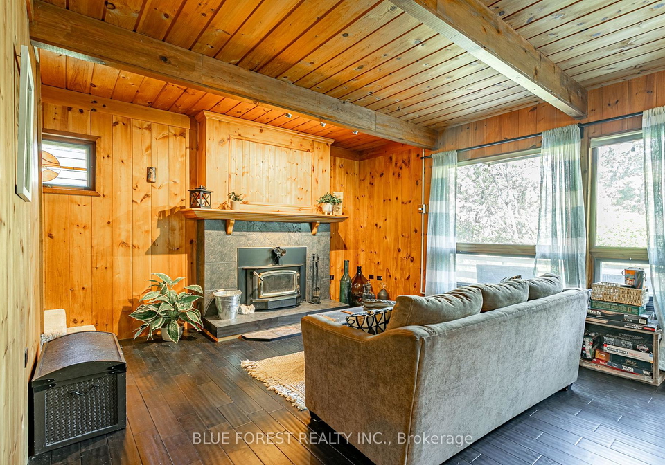 5437-lake-valley-grove-road-lambton-shores-ontario-x12305921