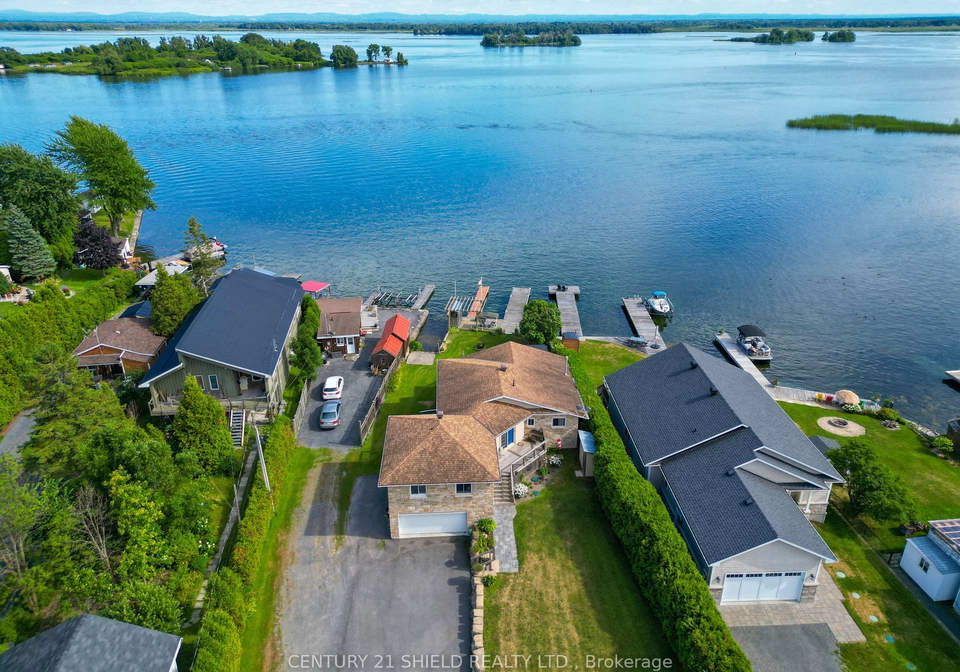 19018-county-road-2-south-glengarry-ontario-x12306341