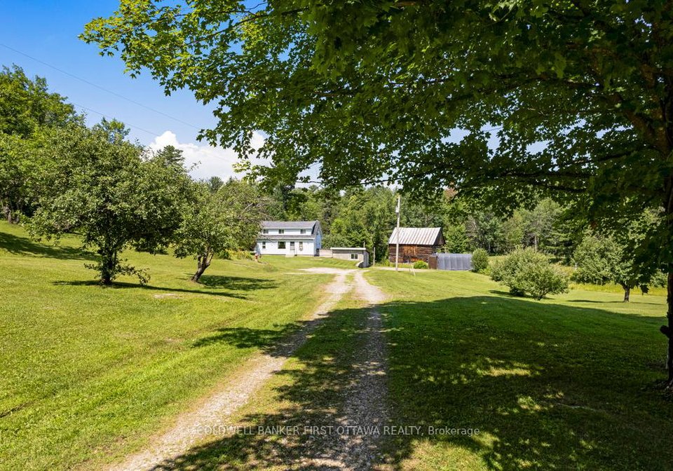 9252-highway-511-road-lanark-highlands-ontario-x12306413