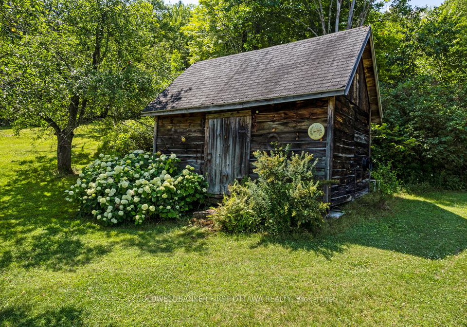 9252-highway-511-road-lanark-highlands-ontario-x12306413