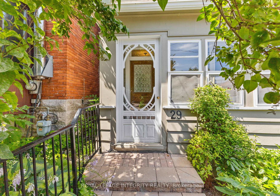 29-strathcona-avenue-ottawa-ontario-x12306549