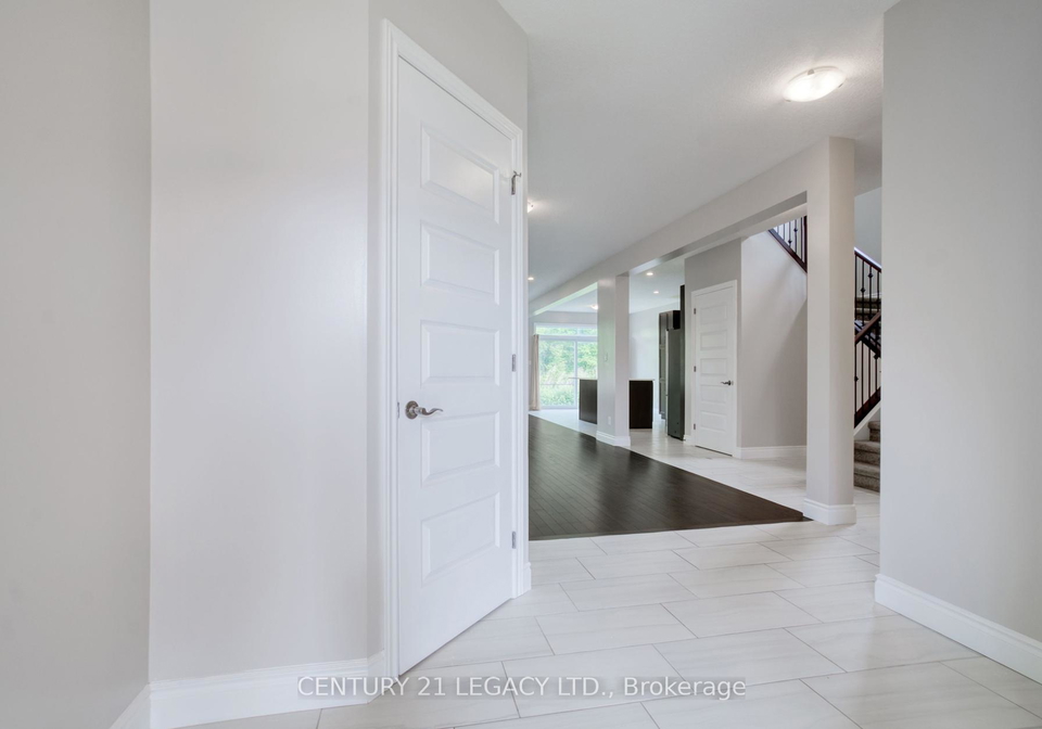 1606-finley-crescent-london-north-ontario-x12306704