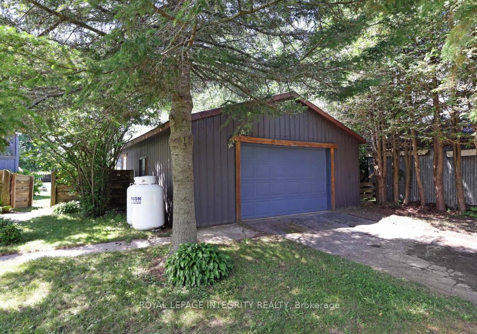 8-hart-lane-greater-madawaska-ontario-x12306749