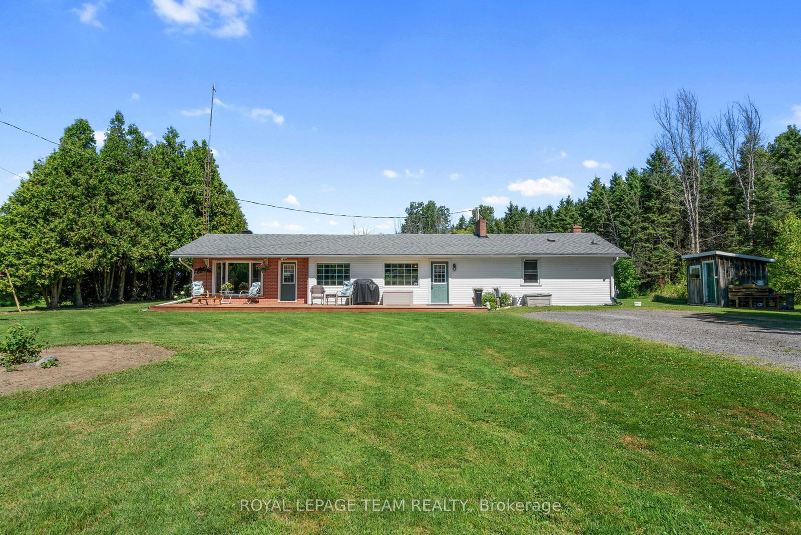 12135-county-road-2-south-dundas-ontario-x12306828