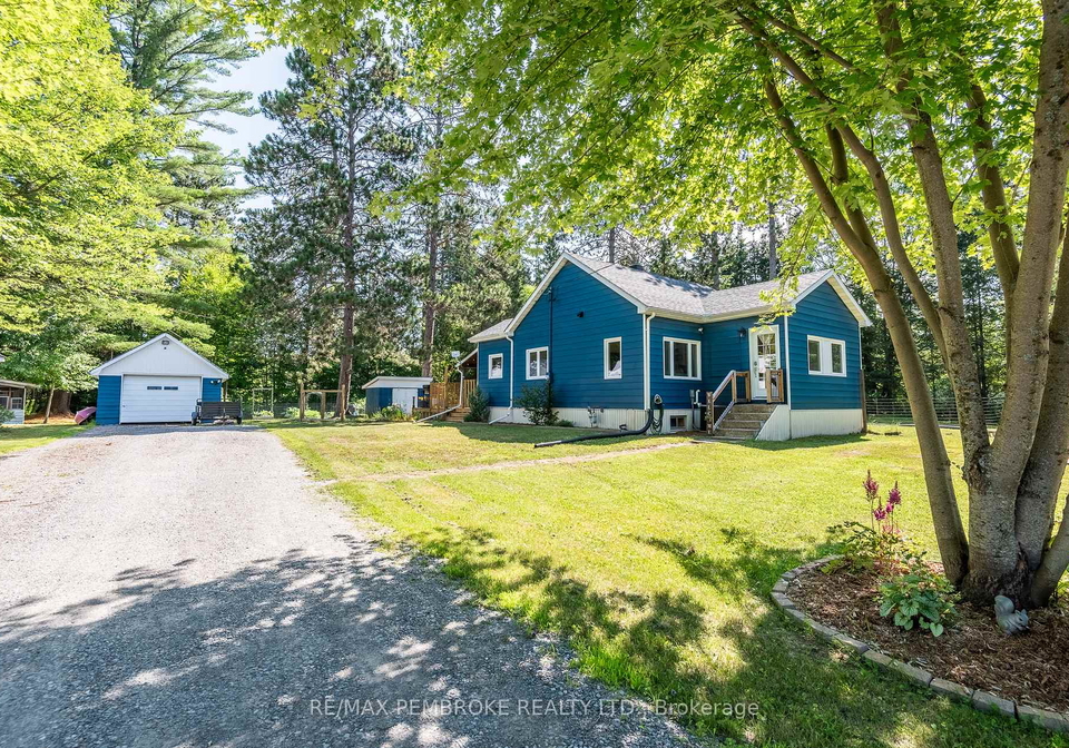 30-ottawa-street-laurentian-hills-ontario-x12306873