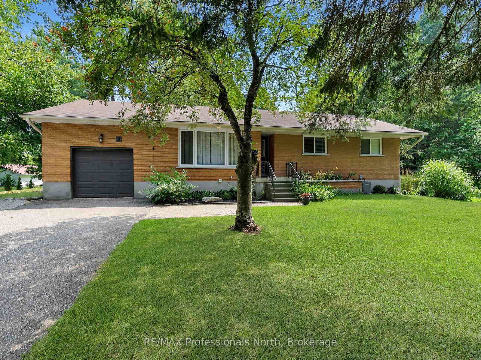 9-beacon-lane-bracebridge-ontario-x12306881