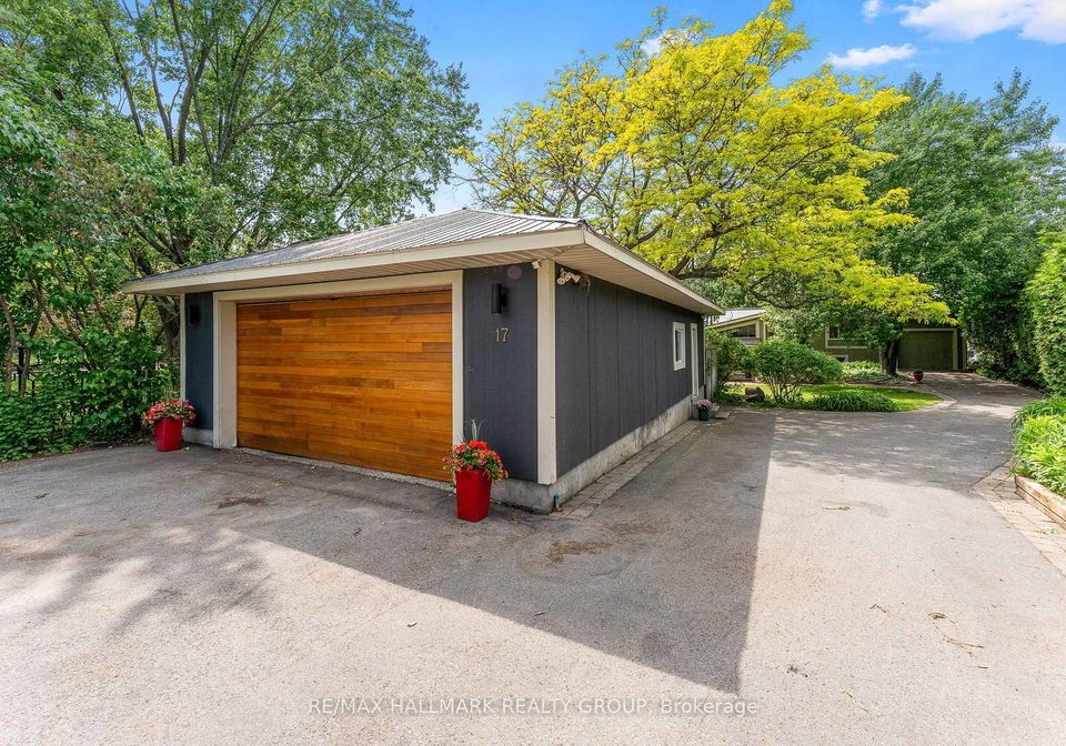 17-hastings-street-ottawa-ontario-x12307043