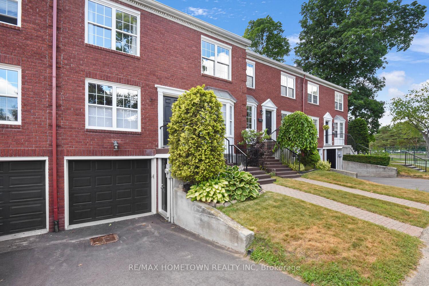 33-country-club-place-brockville-ontario-x12307111