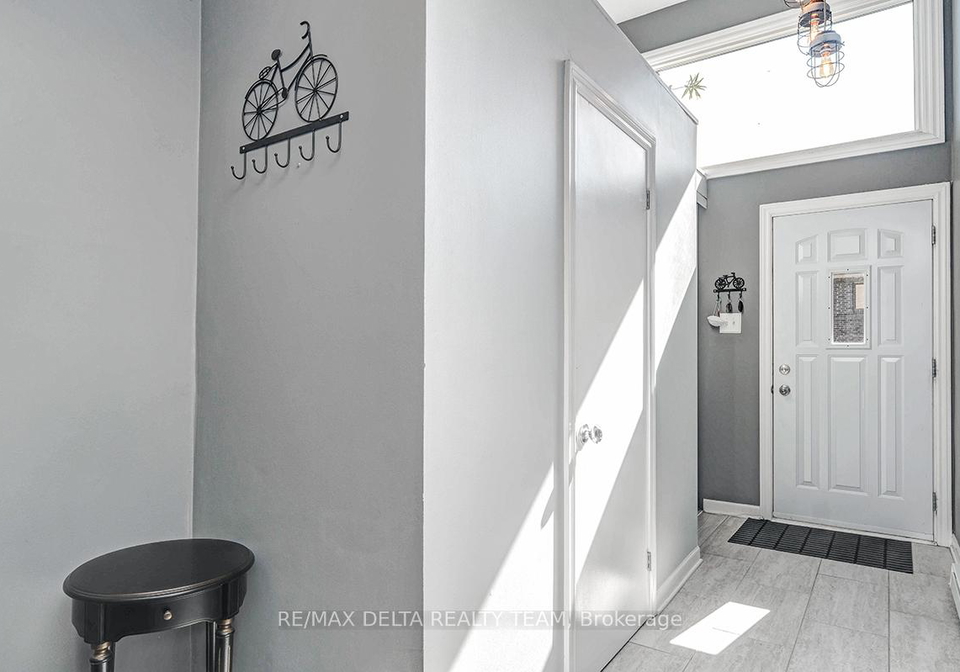2104-eric-crescent-ottawa-ontario-x12307239