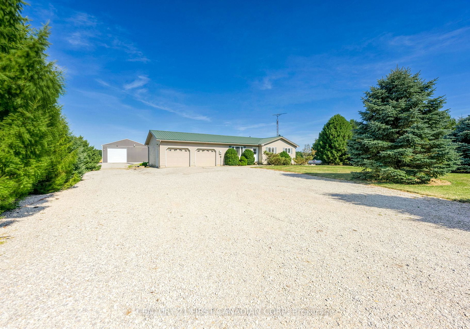 726-gould-road-dawn-euphemia-ontario-x12307383