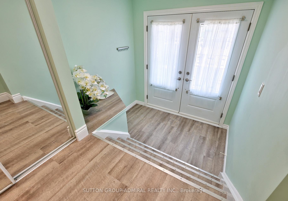 23-yarmouth-court-hamilton-ontario-x12307406