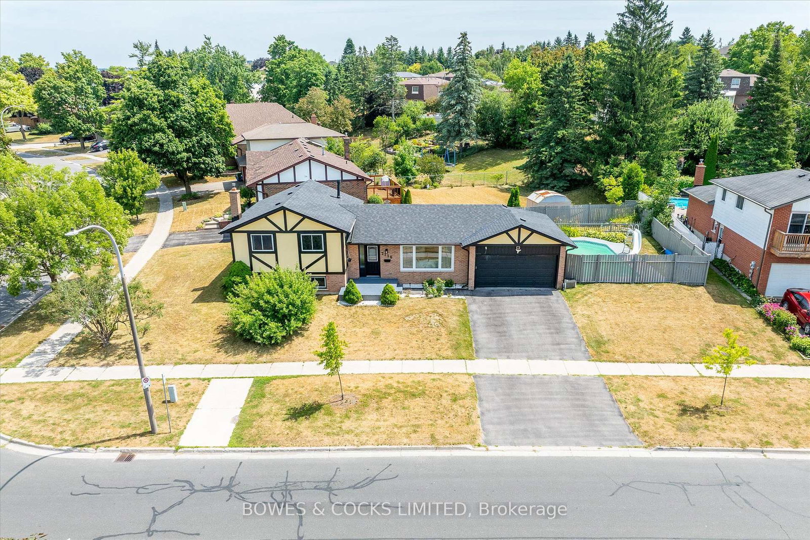 2126-walker-avenue-peterborough-east-ontario-x12307600