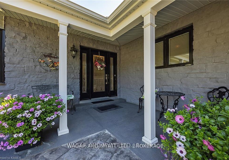 372-dundas-street-w-w-greater-napanee-ontario-x12307670