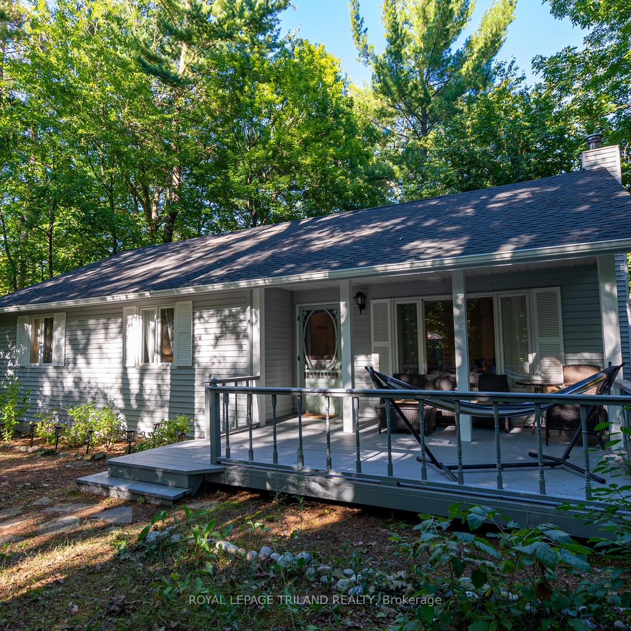 10262-oakburn-court-lambton-shores-ontario-x12308139