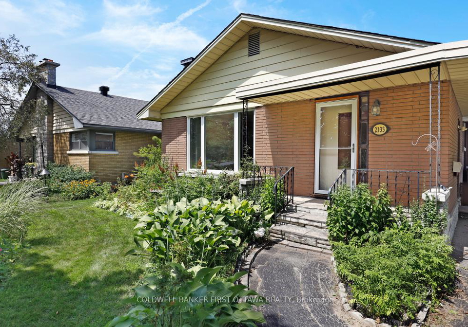 2133-westbourne-avenue-ottawa-ontario-x12308216