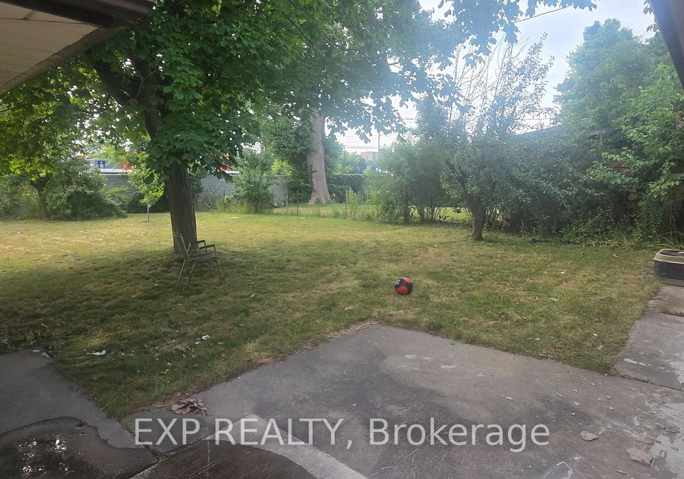 21-irving-place-london-east-ontario-x12308735