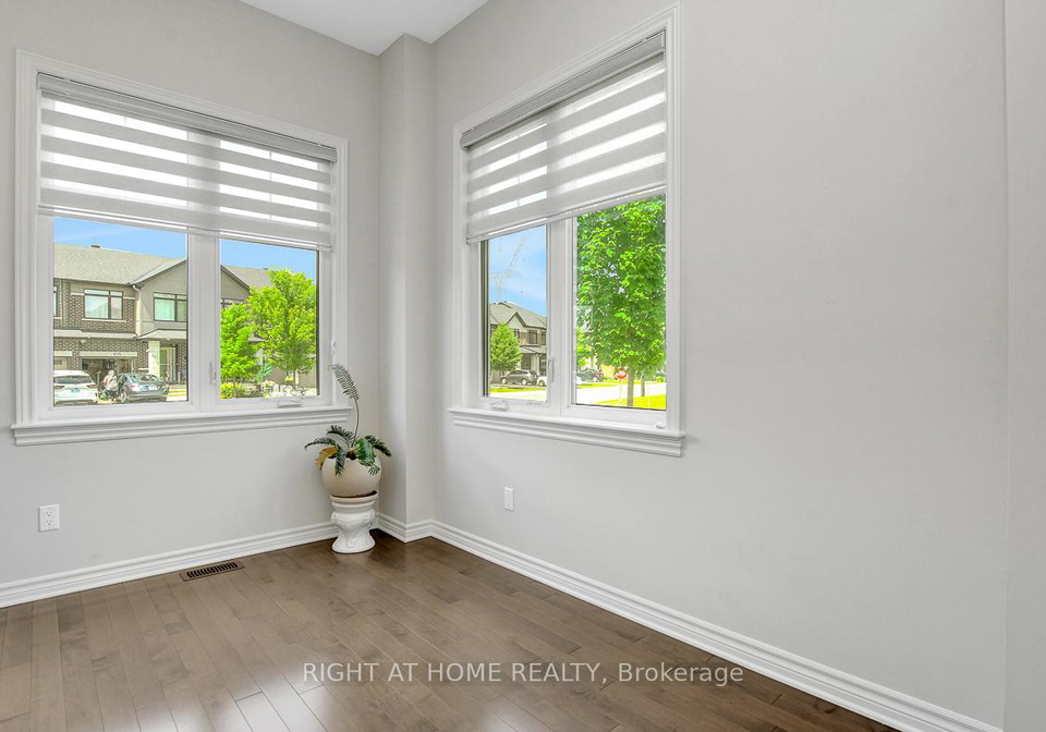 674-putney-crescent-ottawa-ontario-x12308814