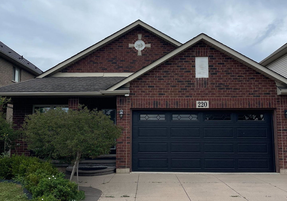 220-pinehill-drive-hamilton-ontario-x12308952