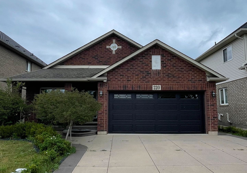 220-pinehill-drive-hamilton-ontario-x12308952