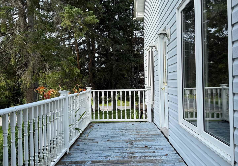 10-burrows-street-magnetawan-ontario-x12309063