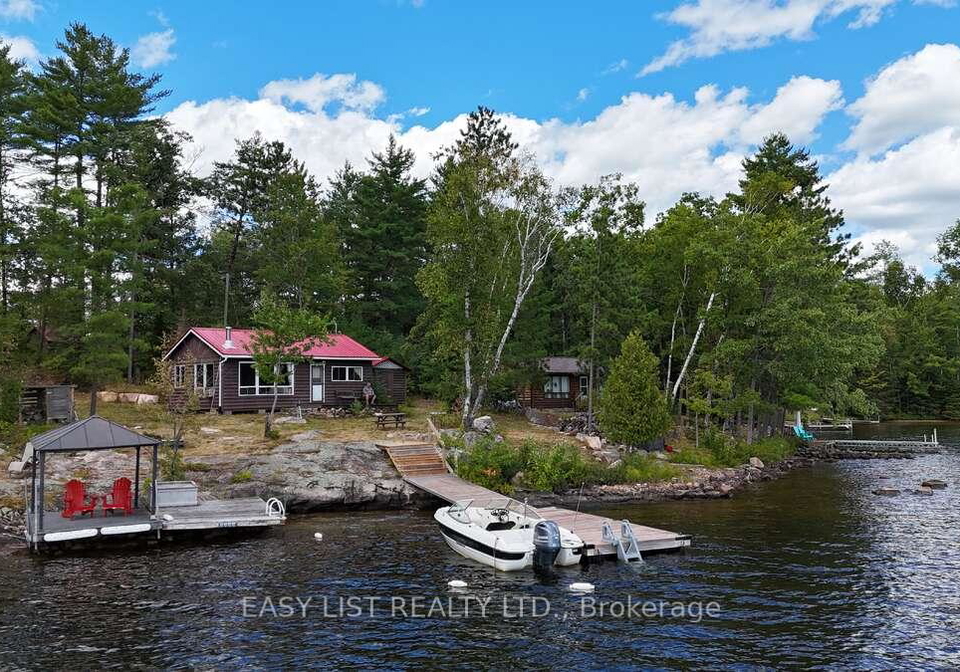 286-mazinaw-lake-na-addington-highlands-ontario-x12309575