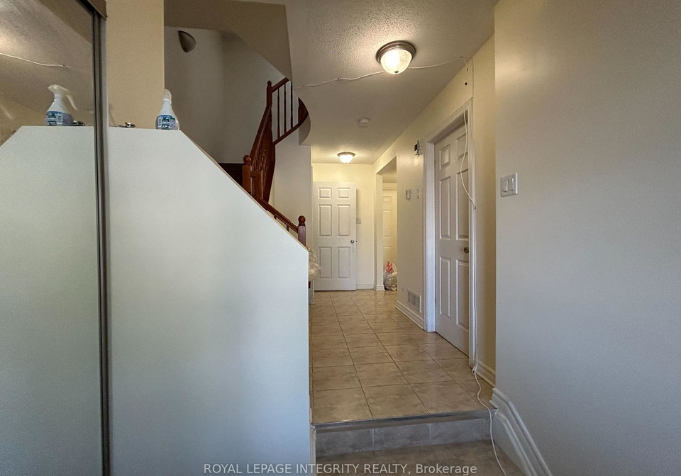 128-centrepointe-drive-ottawa-ontario-x12309598