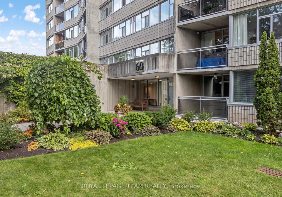 60-mcleod-street-ottawa-ontario-x12309727