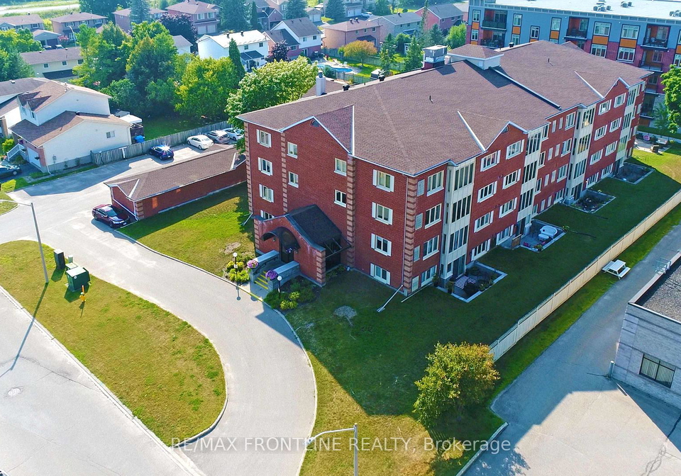 10-armstrong-drive-smiths-falls-ontario-x12309986