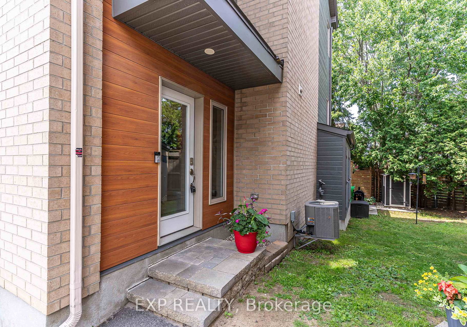 612-terravita-private-ottawa-ontario-x12310175