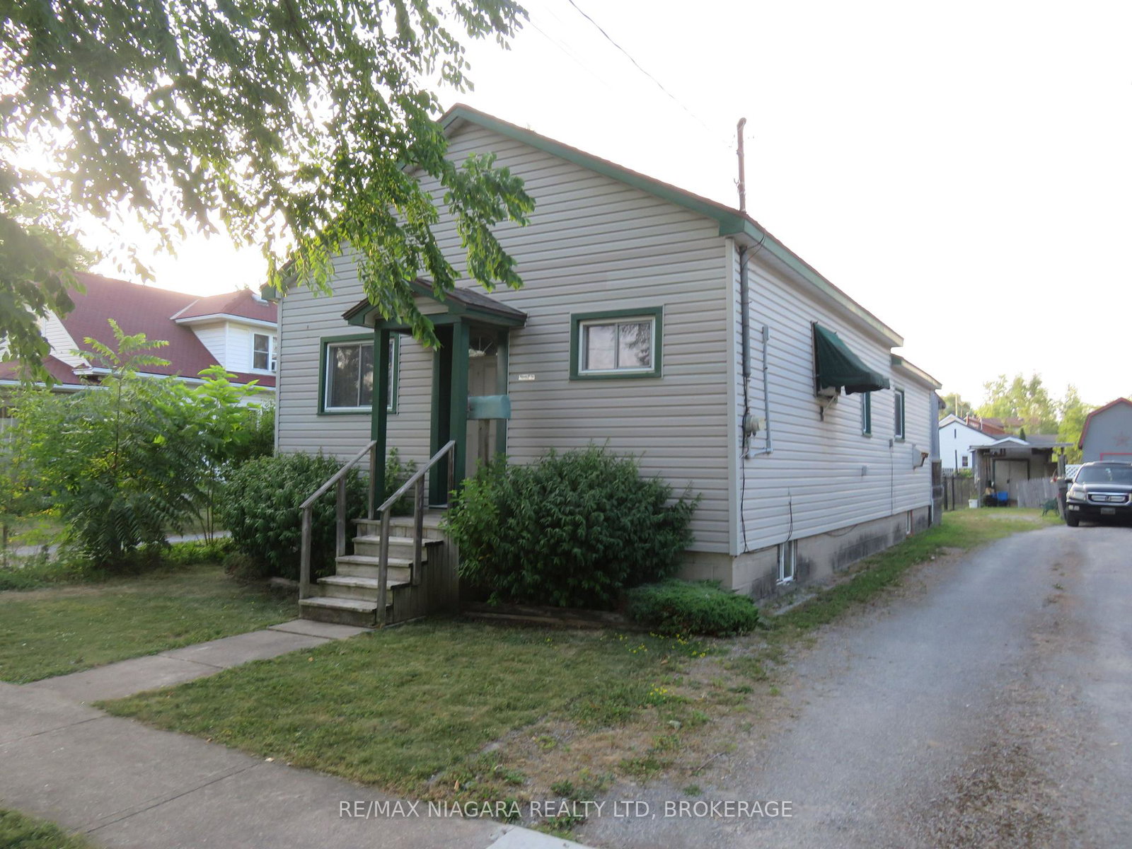 253-henrietta-street-n-n-fort-erie-ontario-x12310273