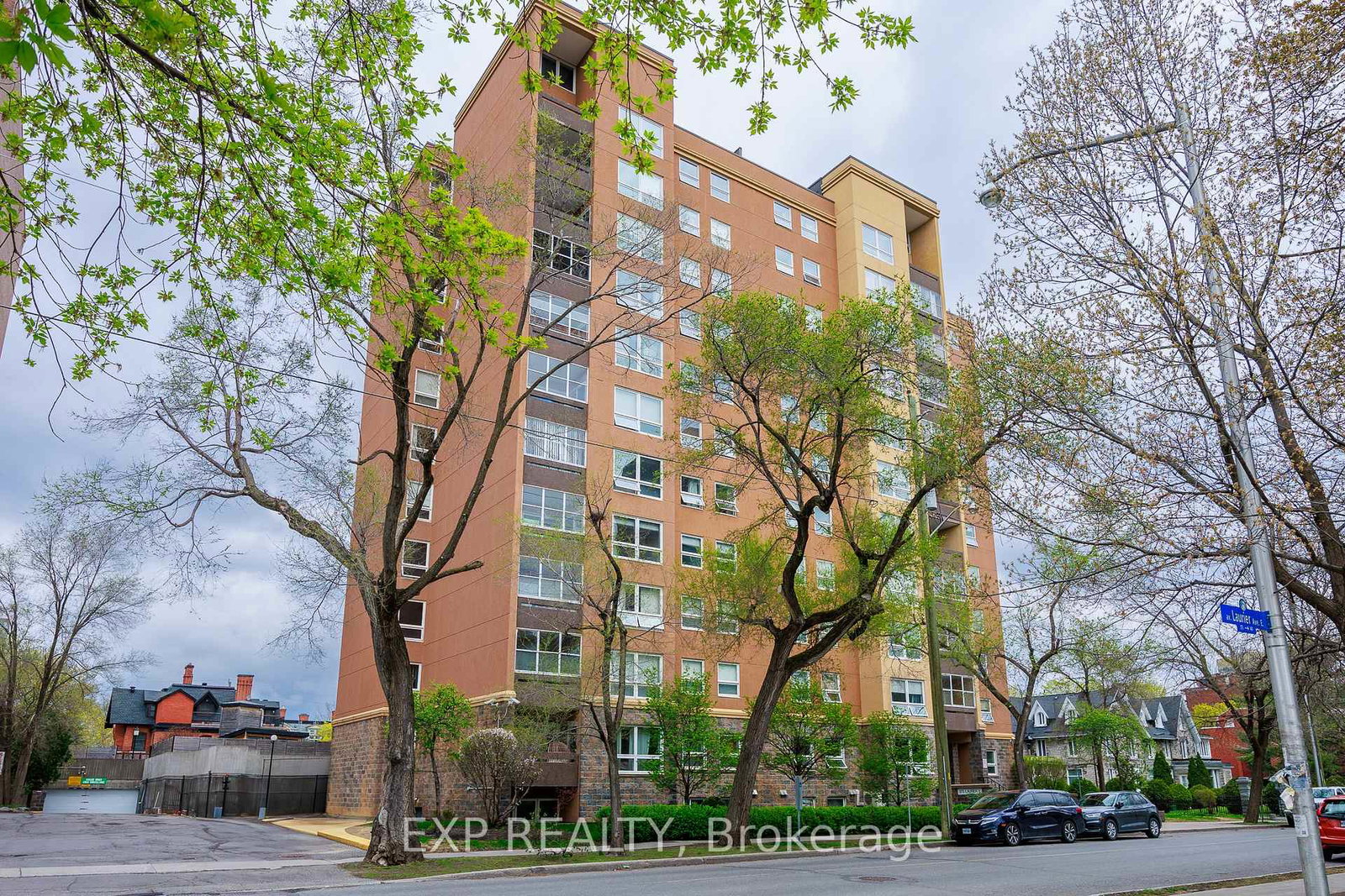 373-laurier-avenue-e-e-ottawa-ontario-x12310325