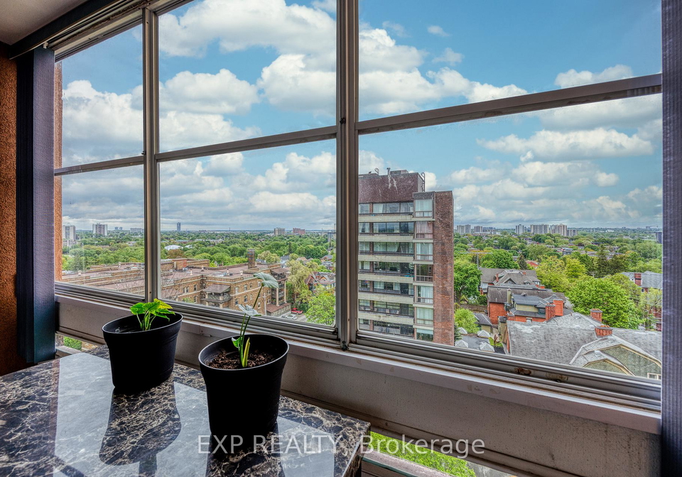 373-laurier-avenue-e-e-ottawa-ontario-x12310325