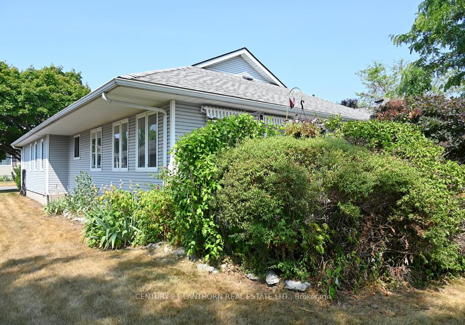 26-heritage-drive-prince-edward-county-ontario-x12310675