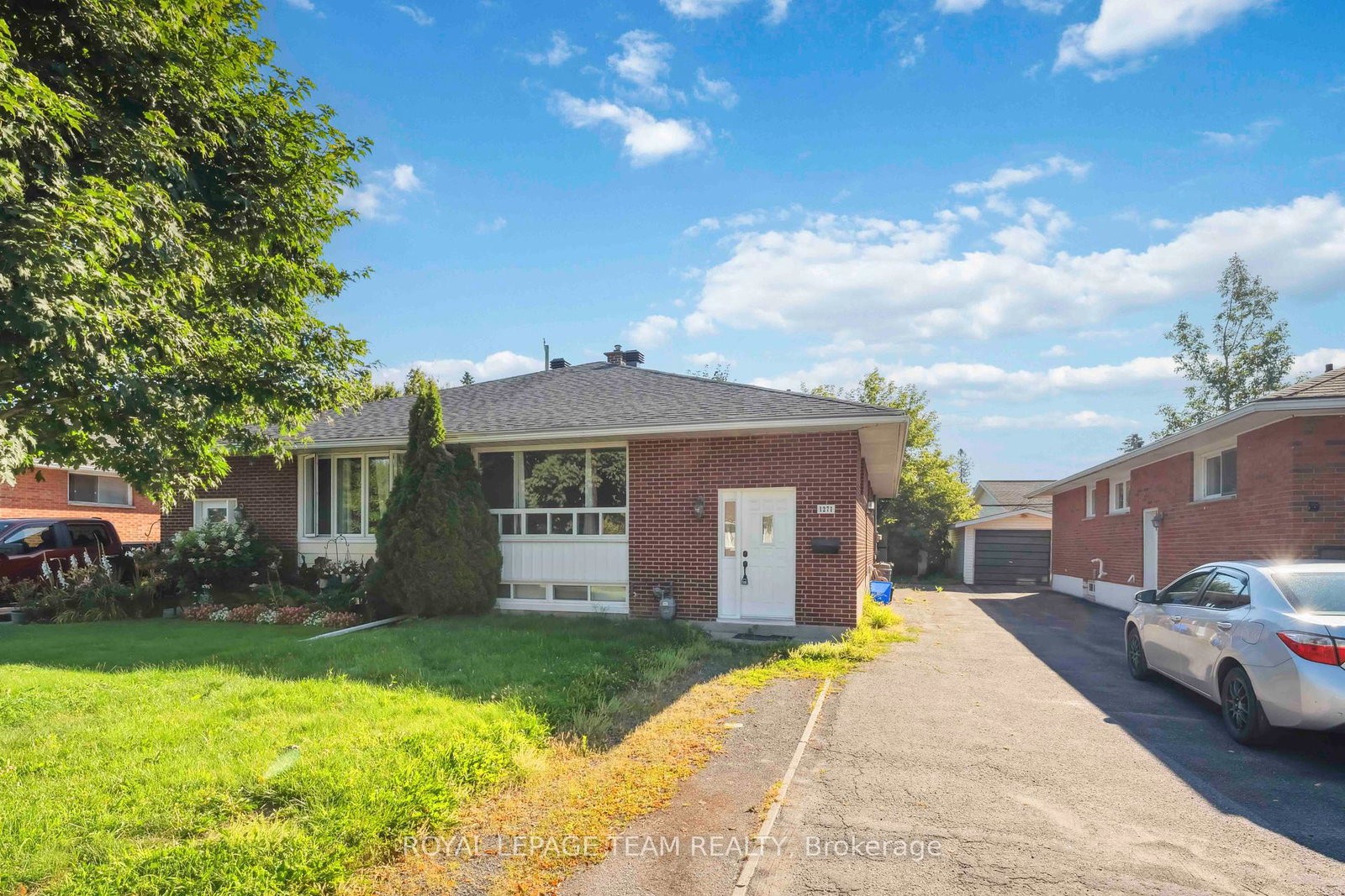 127highgate-road-s-s-ottawa-ontario-x12310784