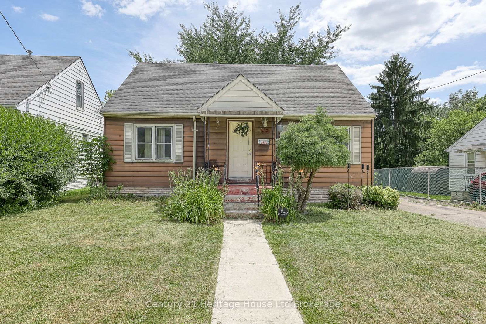 252-fifth-avenue-woodstock-ontario-x12310854