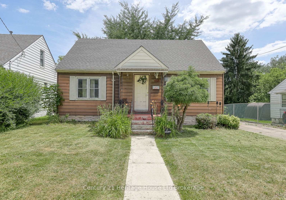 252-fifth-avenue-woodstock-ontario-x12310854