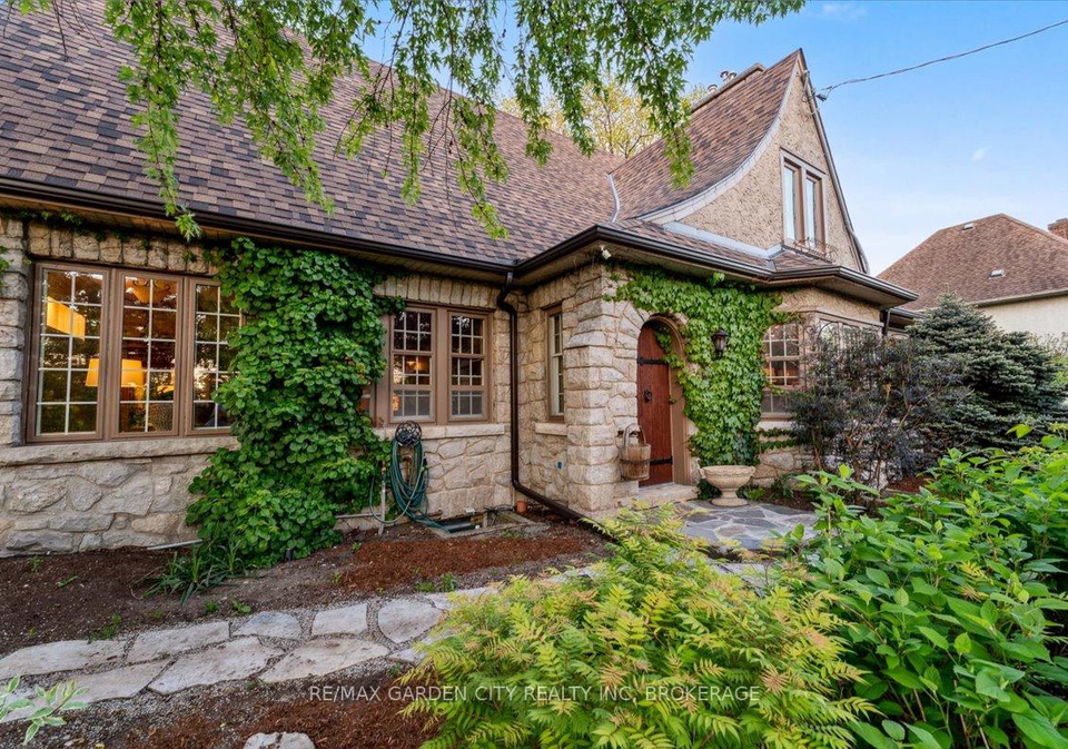 1-glenridge-avenue-st-catharines-ontario-x12310866