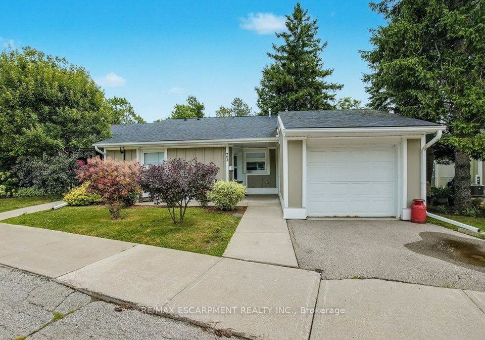 33-szollosy-circle-hamilton-ontario-x12311031
