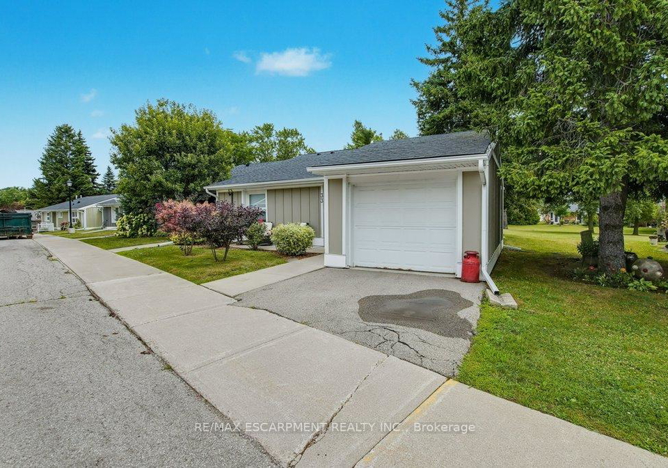 33-szollosy-circle-hamilton-ontario-x12311031
