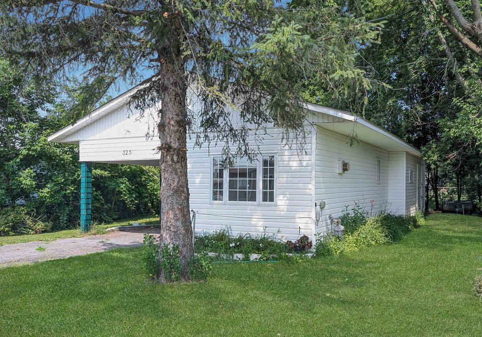 325-dominion-south-na-s-s-north-glengarry-ontario-x12311240