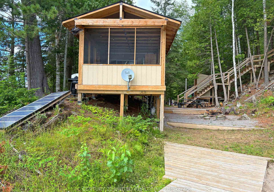 22-fire-route-311-na-trent-lakes-ontario-x12311424