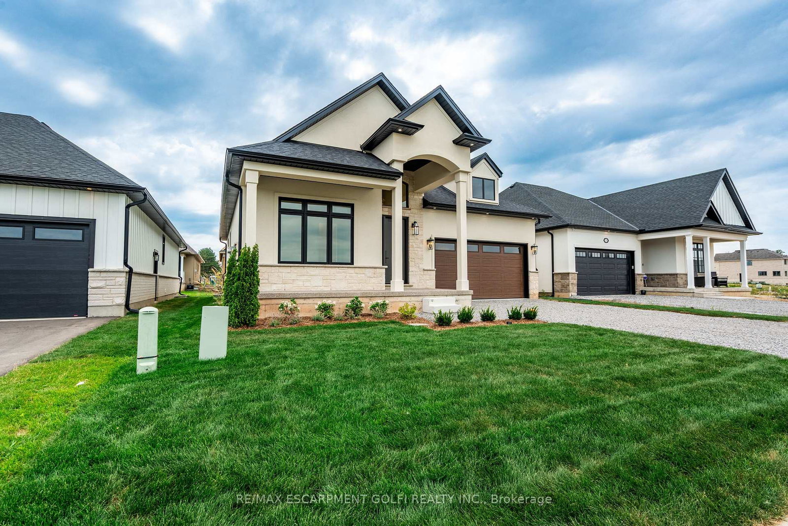 21-oakley-drive-niagara-on-the-lake-ontario-x12311480