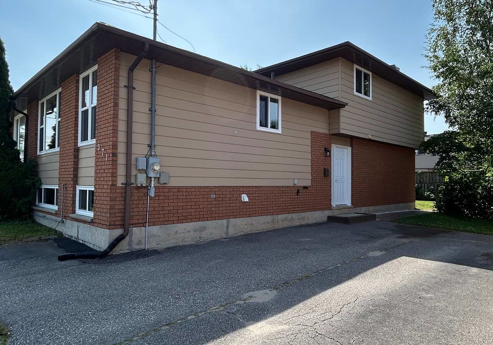 371-oakwood-avenue-north-bay-ontario-x12311579