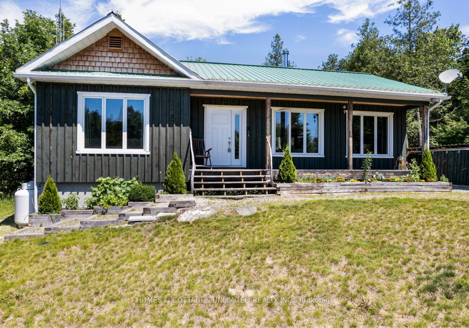 121-proulx-lane-lanark-highlands-ontario-x12311678