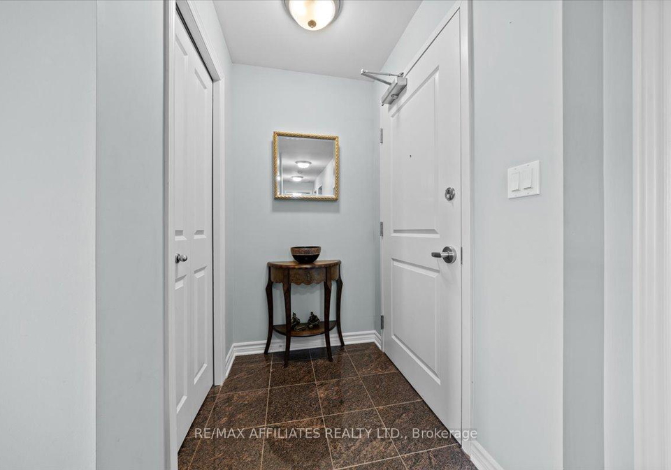 30-prestige-circle-ottawa-ontario-x12312013