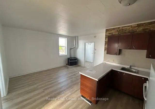 279-kensington-avenue-n-n-hamilton-ontario-x12312022